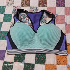 VSX Victoria Secret Sports Bra Size 32D Racerback Adjustable Strap